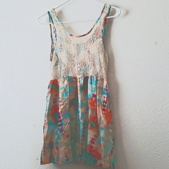Full Tilt Tie-Dyed Dress with Lace Back Size Small - Picture 2 of 4